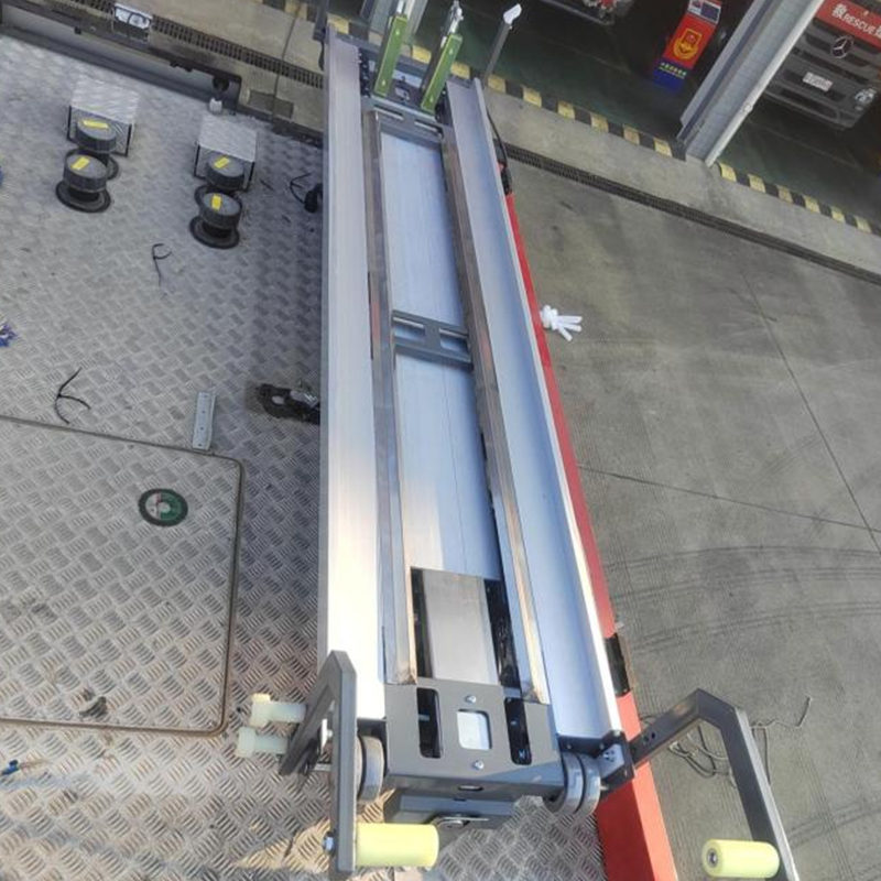 Stigestativ for elektrisk brannbil